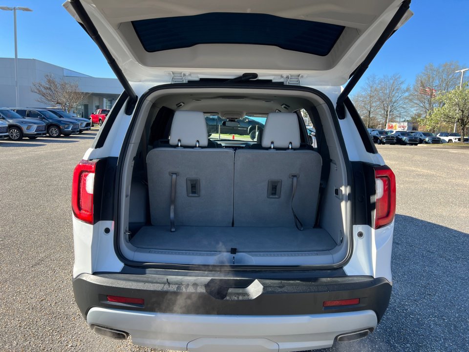 Used 2023 GMC Acadia SLT AWD/4WD image 15