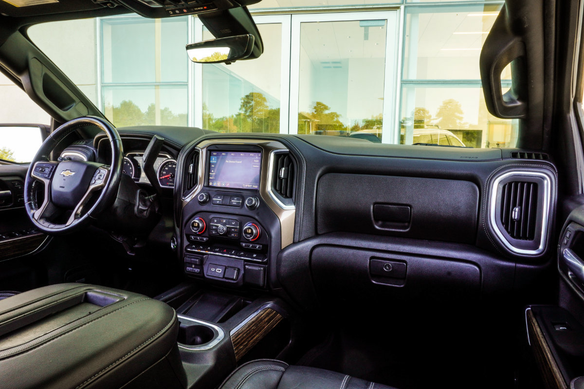 Used 2021 Chevrolet Silverado 1500 High Country w/ Technology Package AWD/4WD image 20