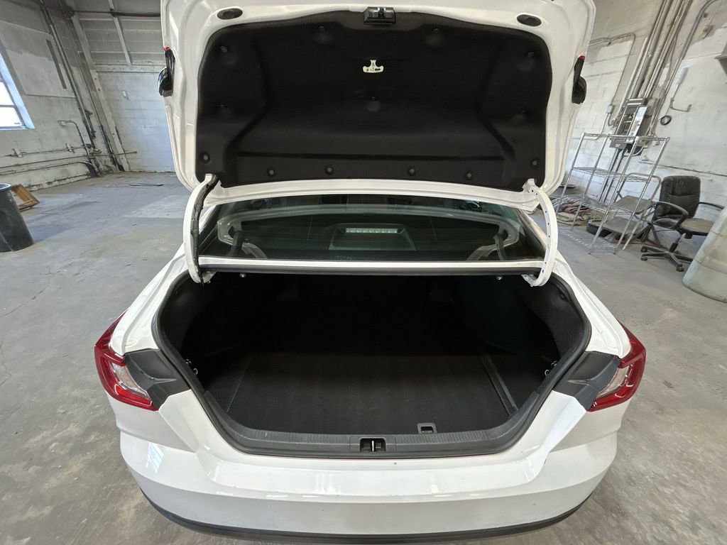 Used 2025 Toyota Camry LE image 22