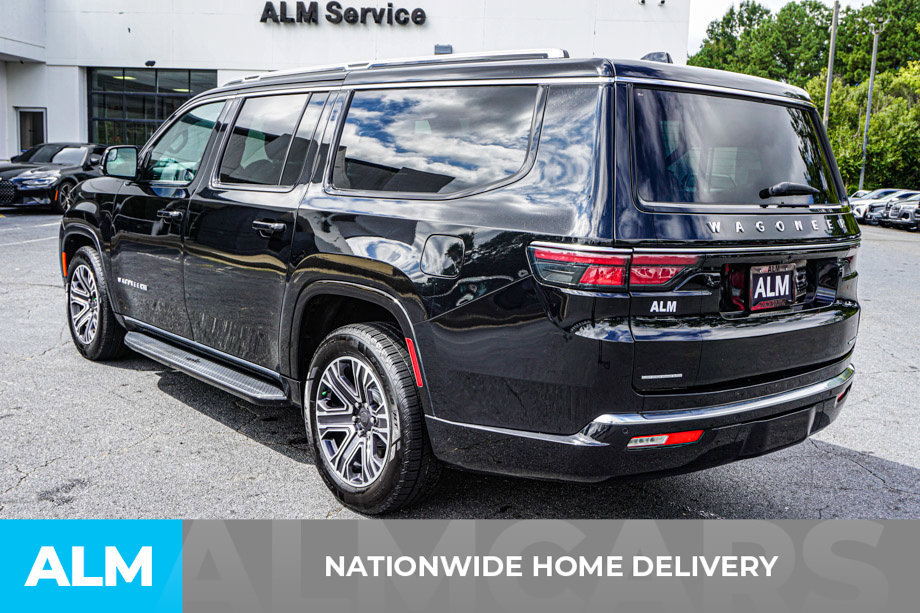 Used 2023 Jeep Wagoneer L Series II AWD/4WD image 4