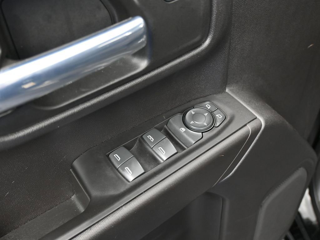Used 2023 Chevrolet Silverado 1500 Custom image 17