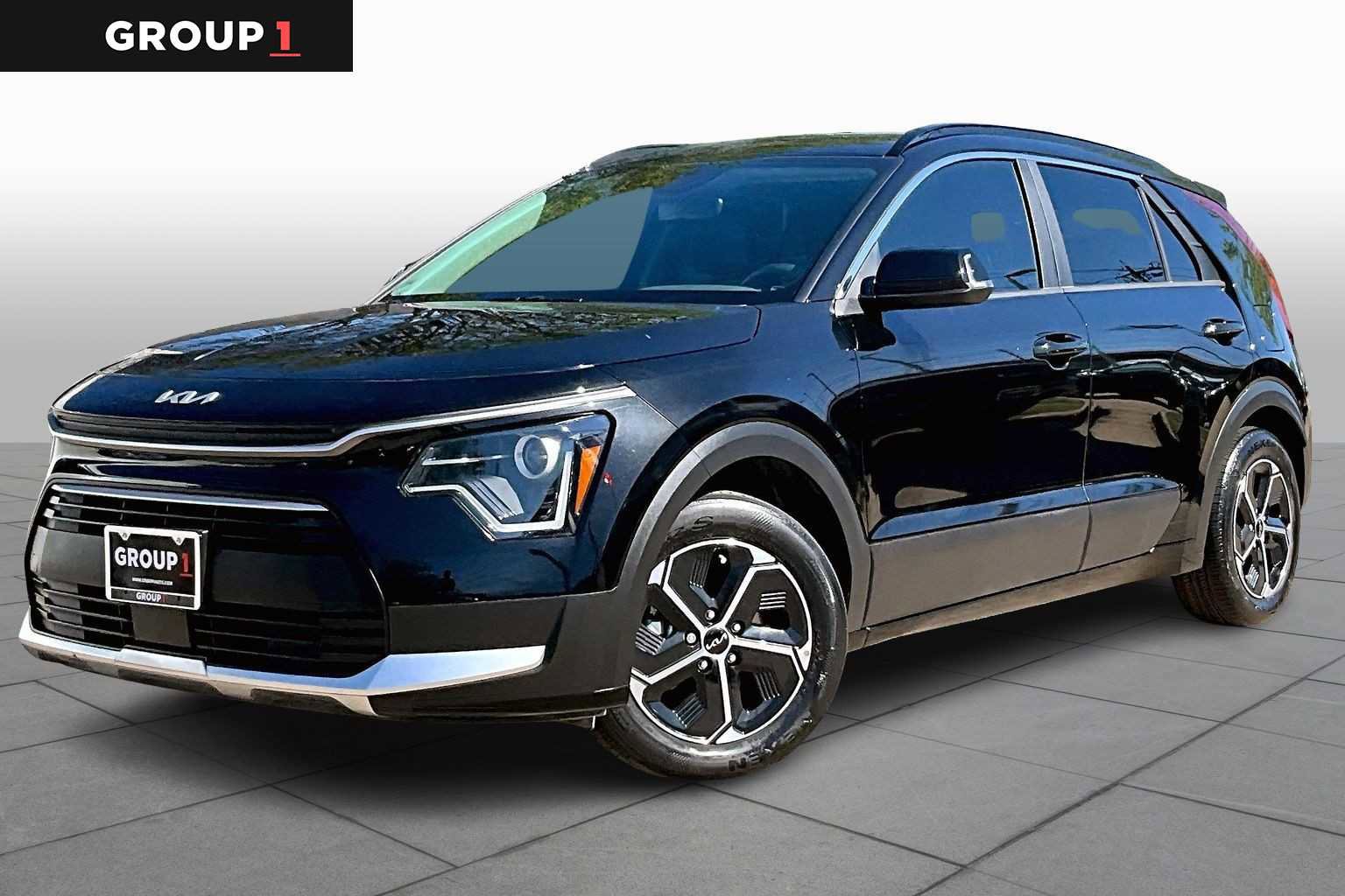 Used 2024 Kia Niro EX image 1