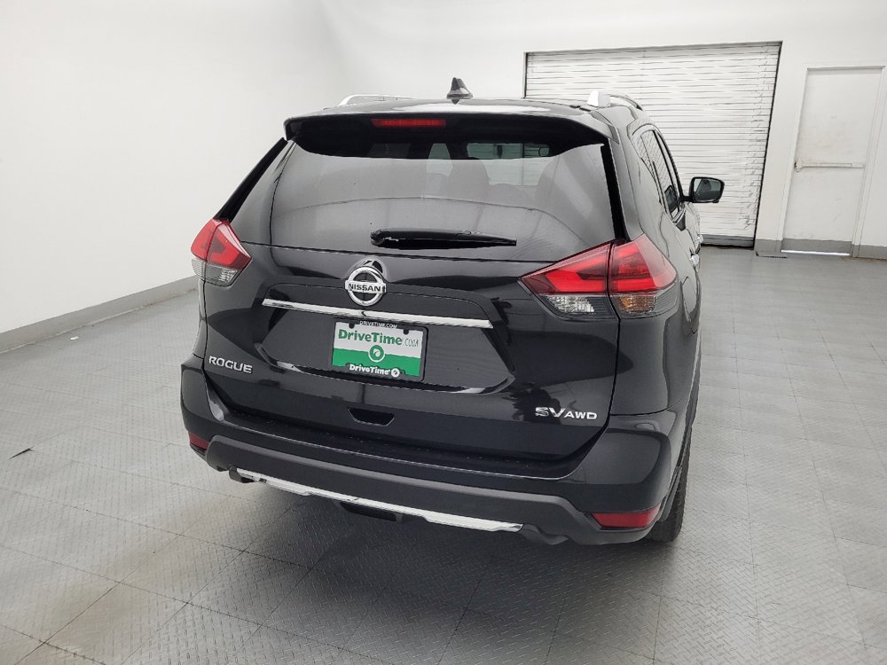 Used 2018 Nissan Rogue SV w/ Sun & Sound Touring Package AWD/4WD image 7