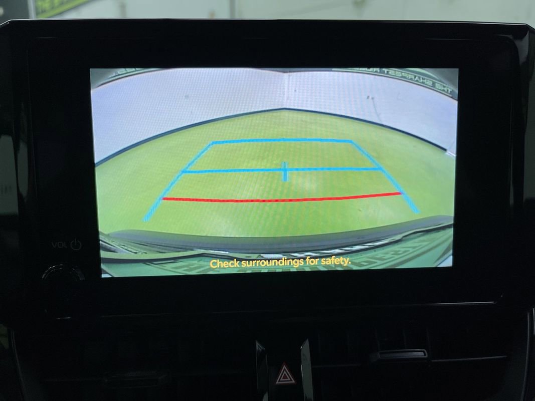 Used 2025 Toyota Corolla LE image 22