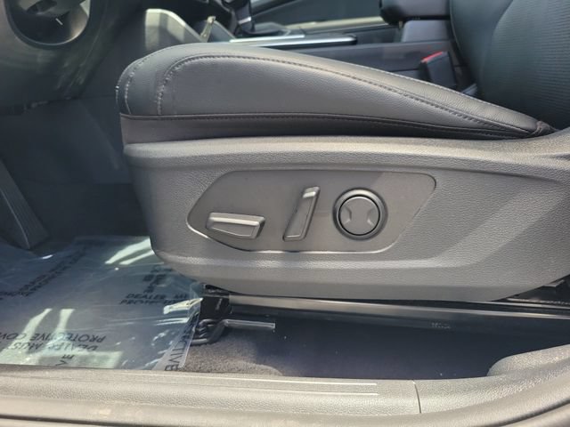 Used 2026 Kia Sportage EX w/ EX Panorama Roof Package FWD image 19
