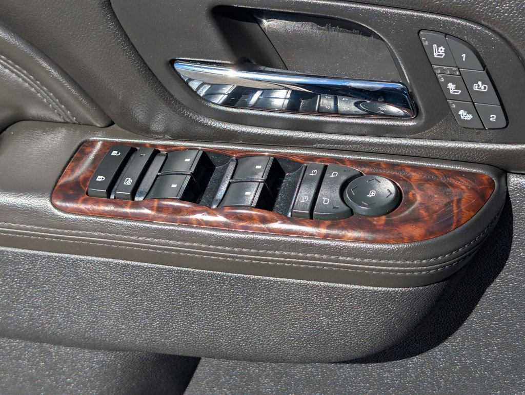 Used 2014 GMC Yukon Denali image 23