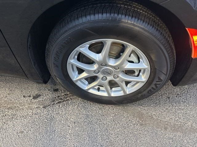 Used 2023 Chrysler Pacifica Touring-L image 42