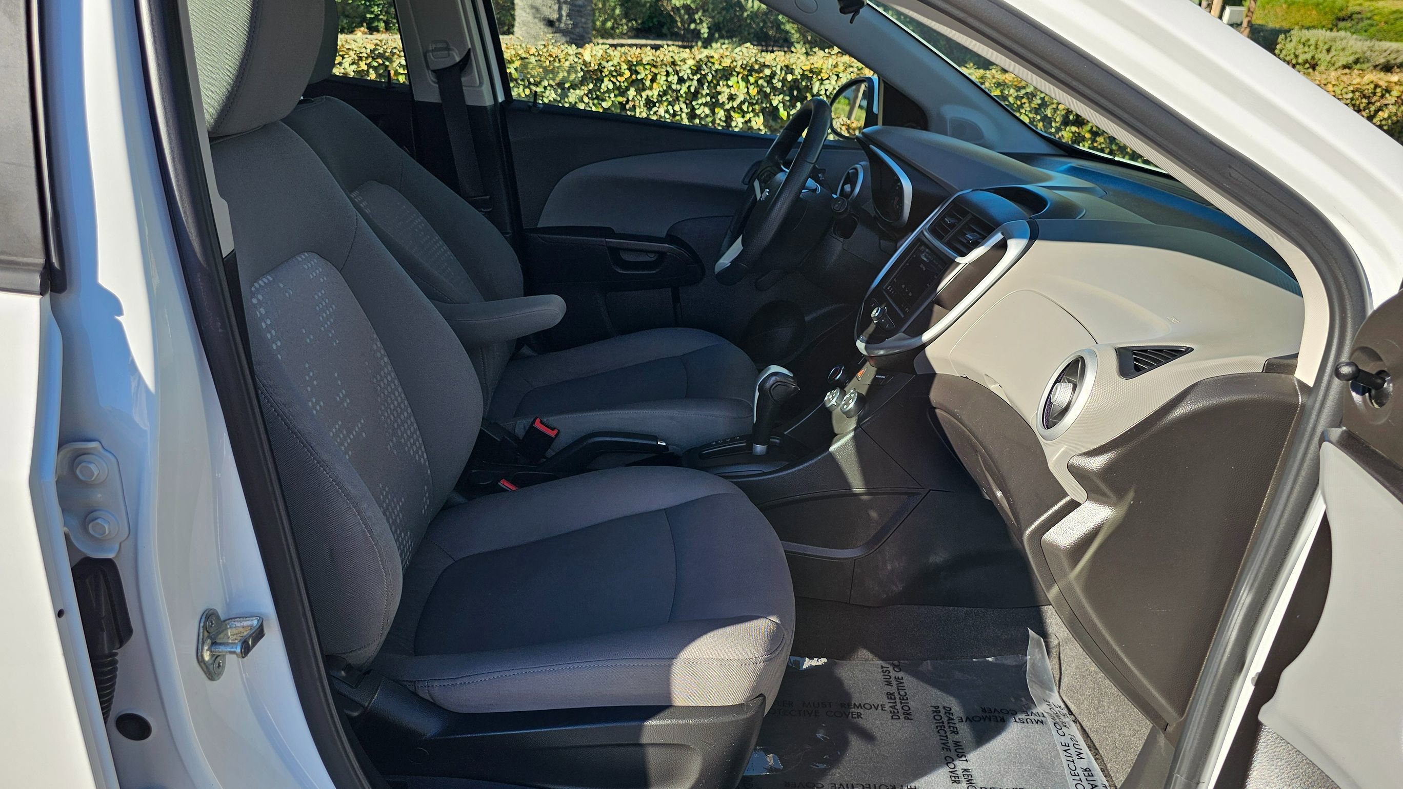 Used 2020 Chevrolet Sonic LT image 27
