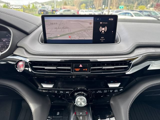 Used 2024 Acura MDX SH-AWD w/ Advance Package image 22