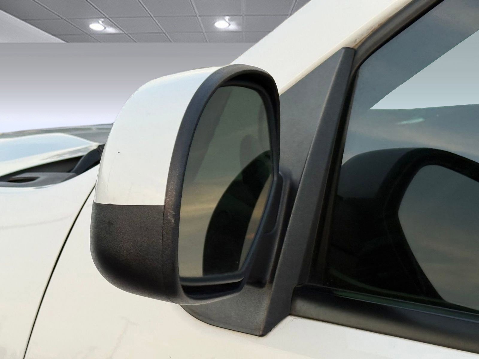 Used 2012 Chevrolet Suburban LT w/ Luxury Package image 21