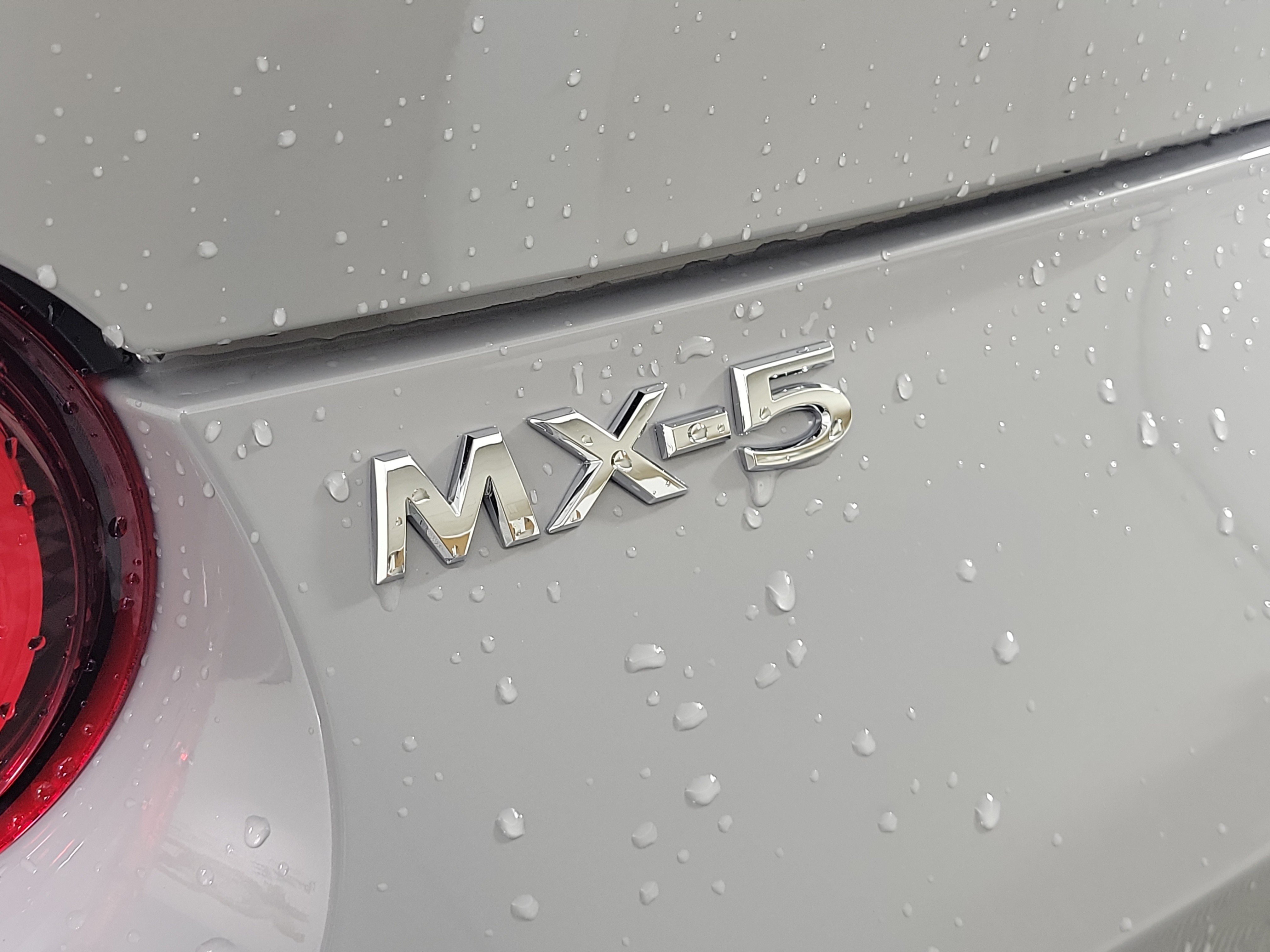 New 2026 MAZDA MX-5 Miata Club w/ Weather Package RWD image 27