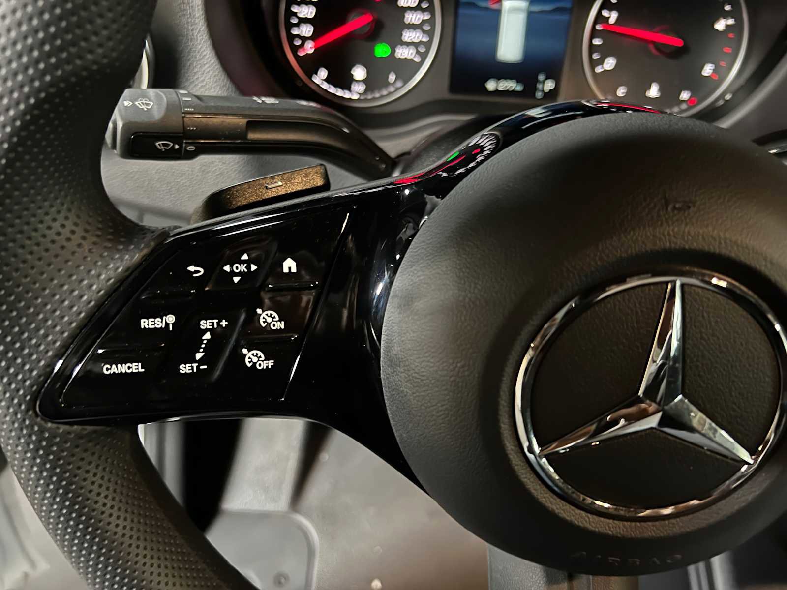 Used 2025 Mercedes-Benz Sprinter 2500 image 20