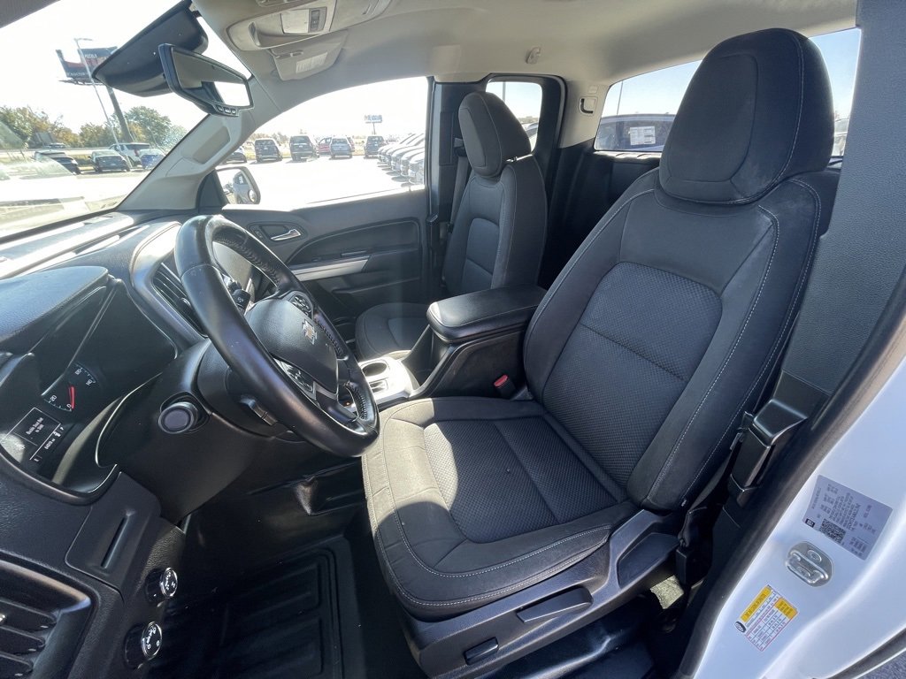Used 2022 Chevrolet Colorado LT w/ Fleet Safety Package image 24