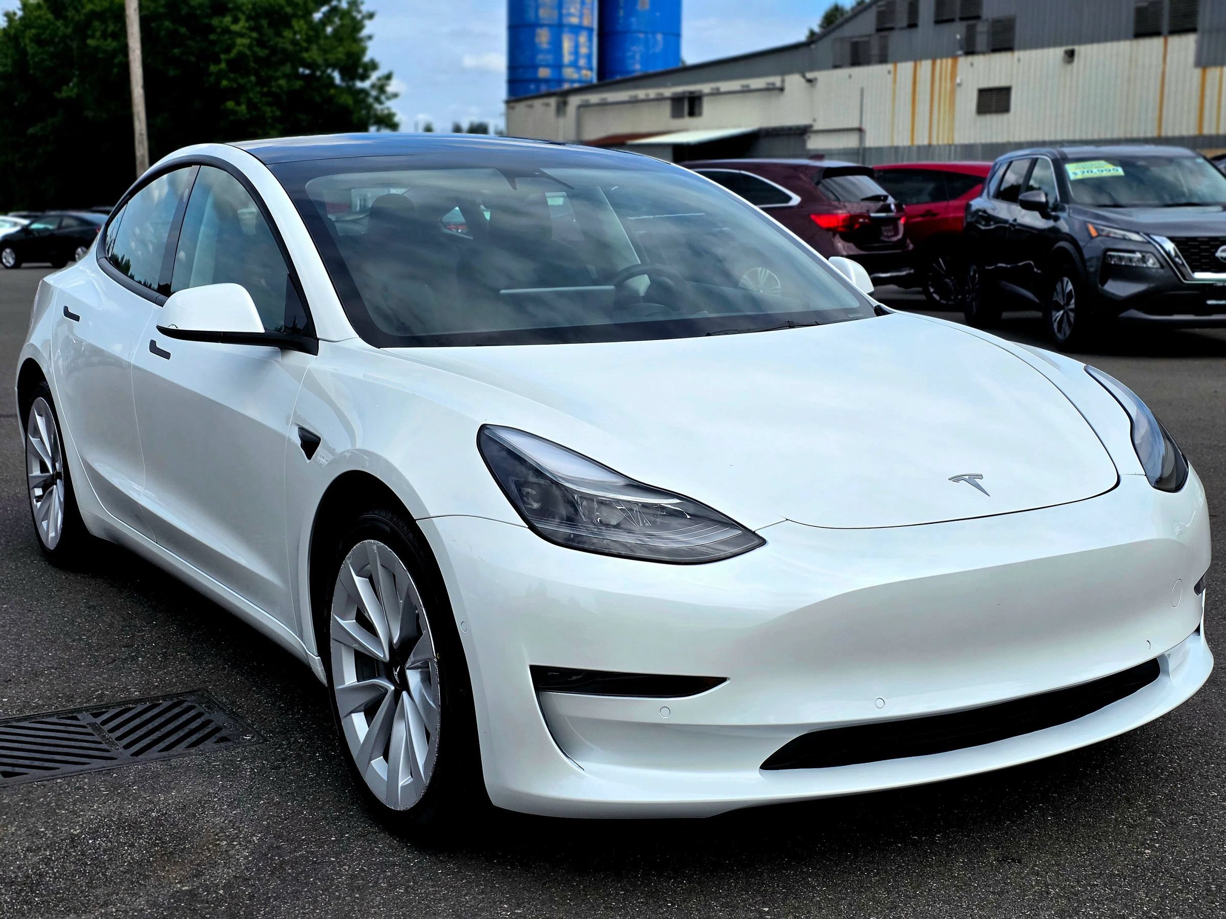 Used 2021 Tesla Model 3 Standard Range Plus RWD image 1