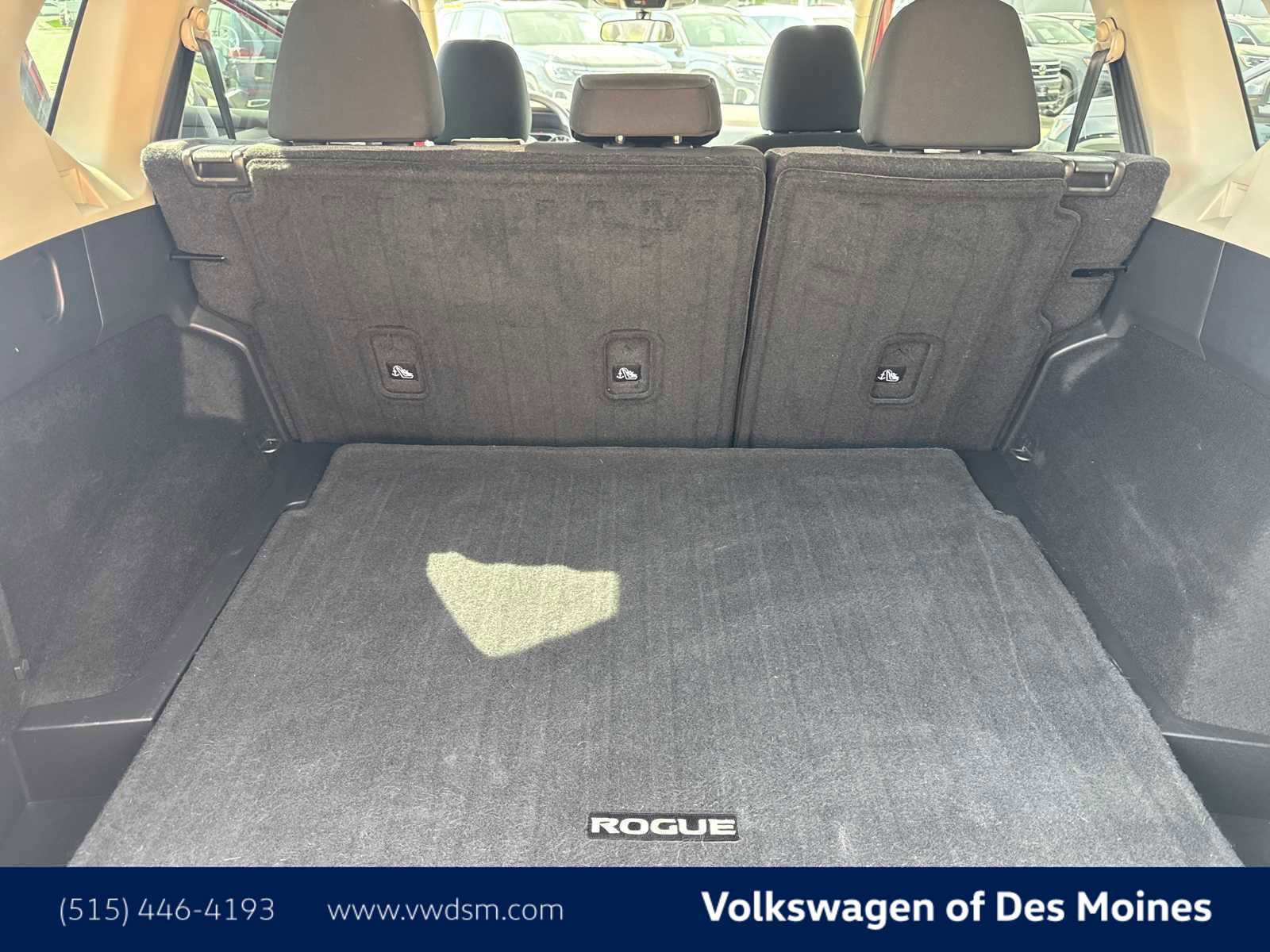 Used 2023 Nissan Rogue SV image 19