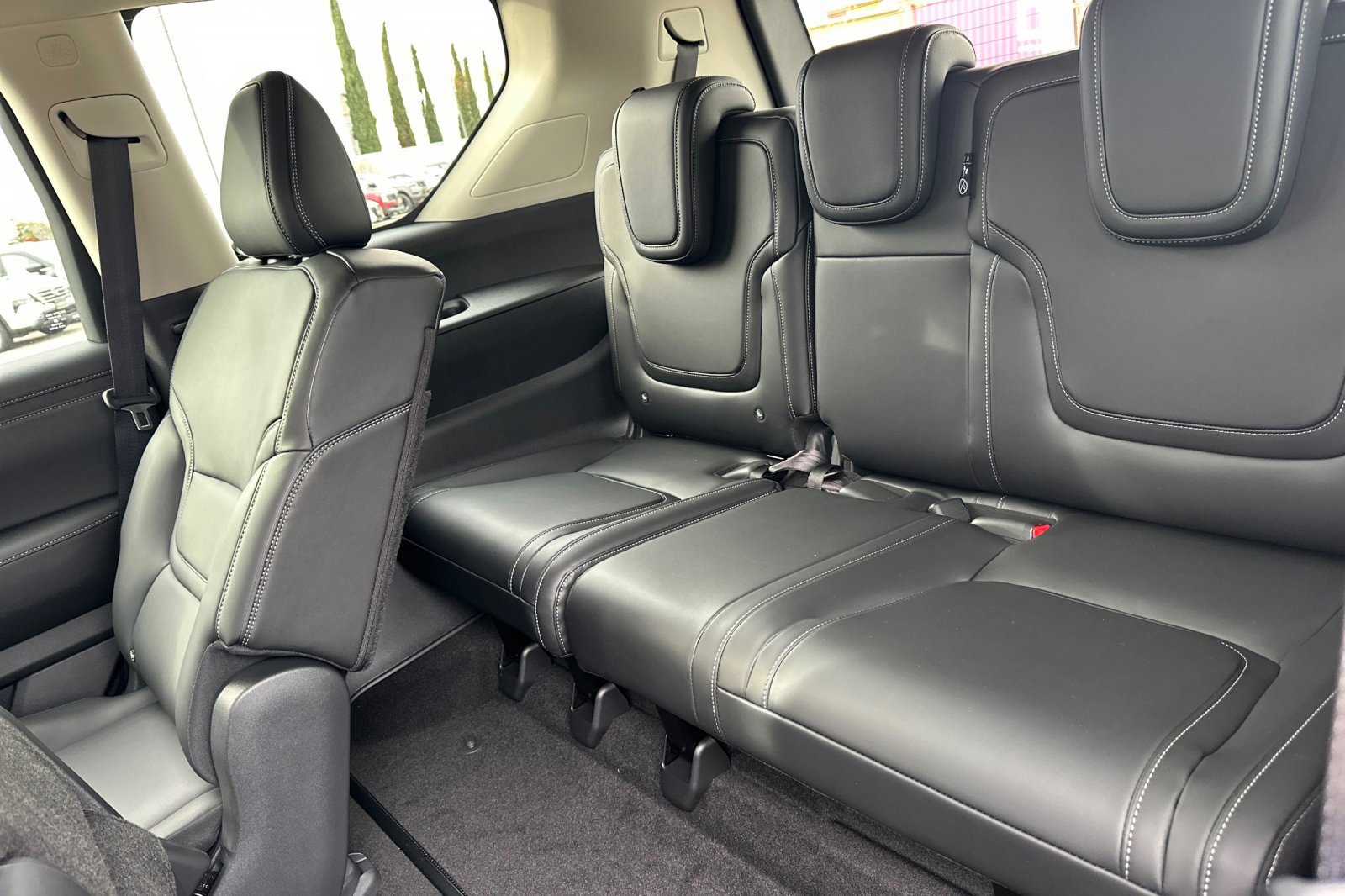 New 2026 Nissan Armada SV image 12