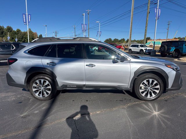 Certified 2023 Subaru Outback Touring AWD/4WD image 6