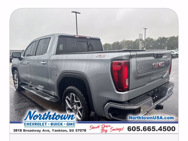 Used 2023 GMC Sierra 1500 SLT w/ SLT Premium Plus Package AWD/4WD image 12