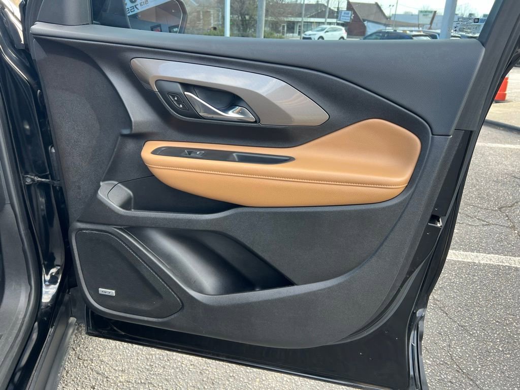 Used 2020 GMC Terrain SLT w/ Preferred Package image 33