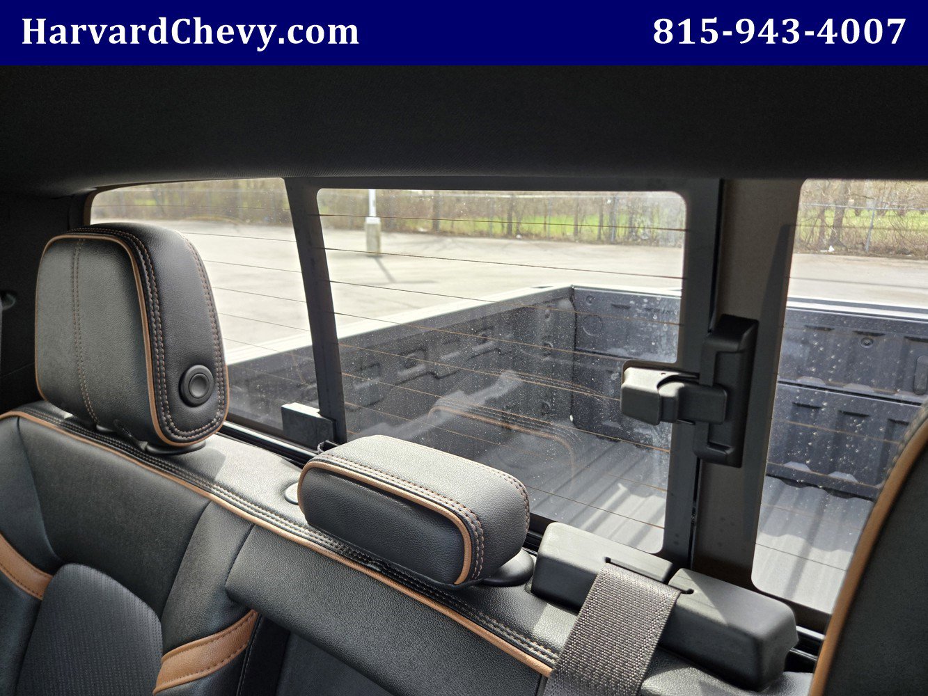 Used 2026 GMC Canyon AT4 w/ Technology Plus Package image 32