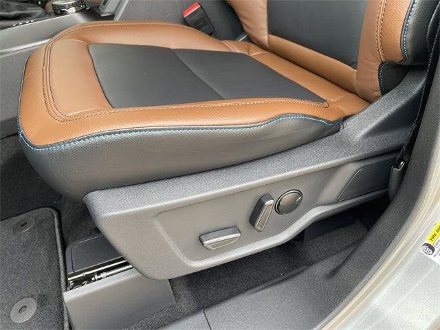 Used 2024 Ford Bronco Outer Banks w/ Sasquatch Package image 14