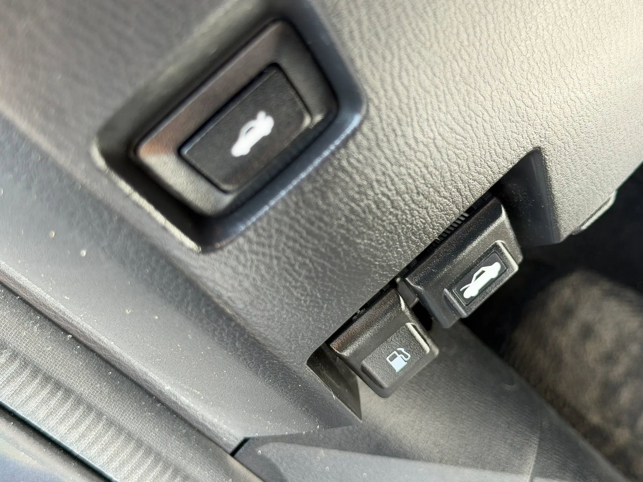 Used 2016 MAZDA MAZDA3 i Sport image 25