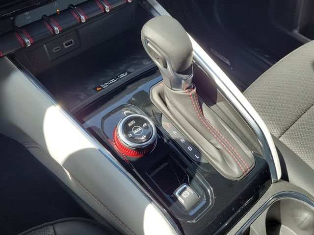 Used 2024 GMC Canyon AT4X AWD/4WD image 32