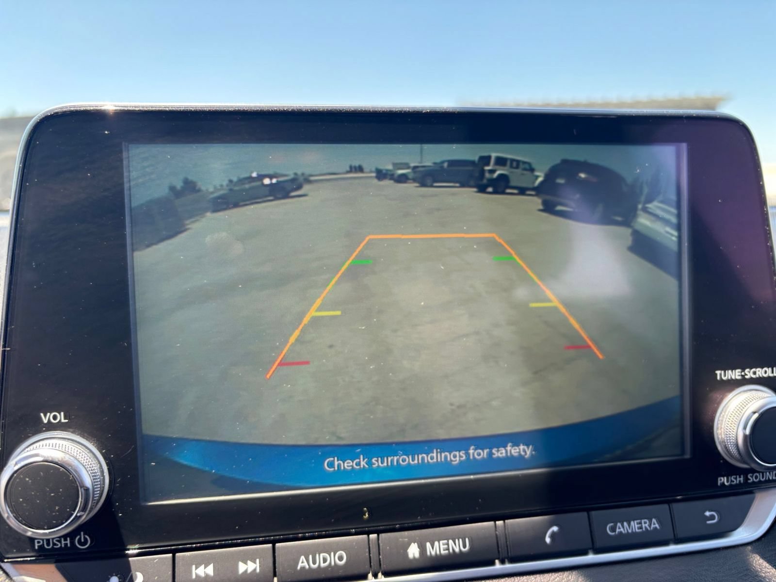 Used 2025 Nissan Sentra SV FWD image 22