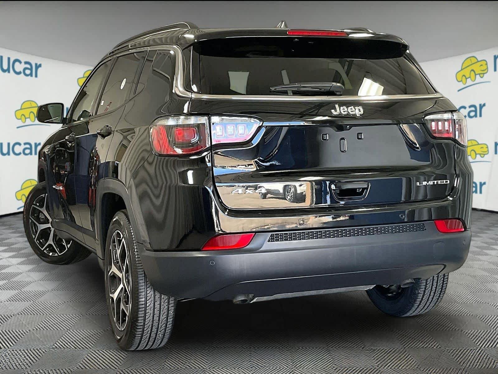 Used 2025 Jeep Compass Limited AWD/4WD image 4