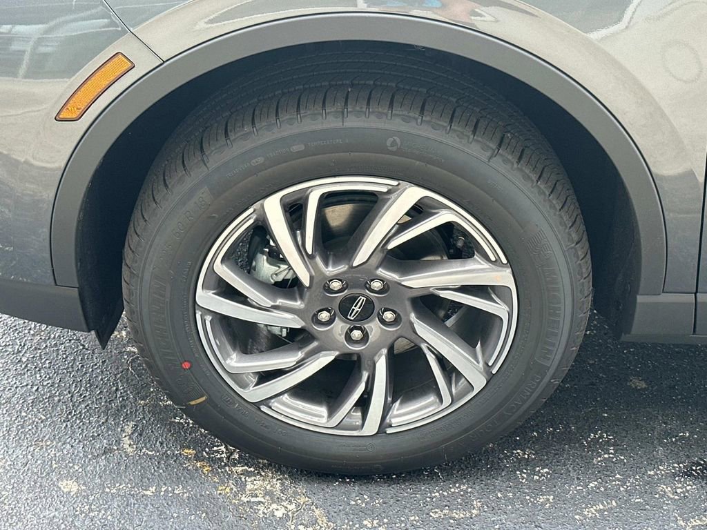 New 2025 Lincoln Corsair FWD w/ Equipment Group 101A image 11