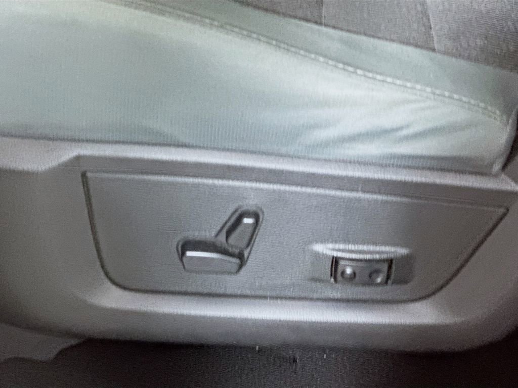 Used 2018 RAM 2500 Big Horn image 22