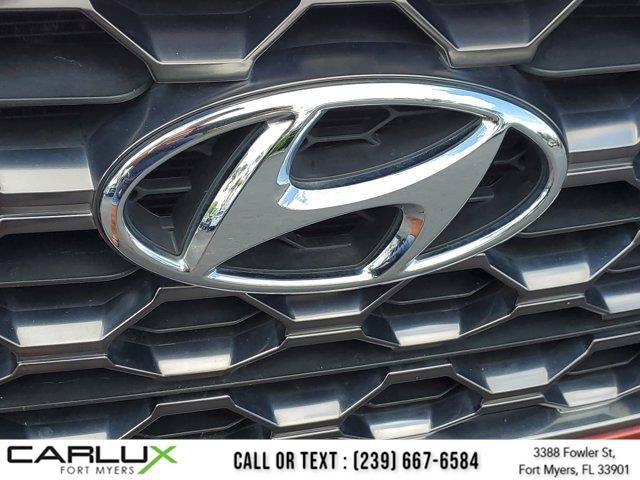 Used 2019 Hyundai Santa Fe SEL w/ Cargo Package FWD image 7