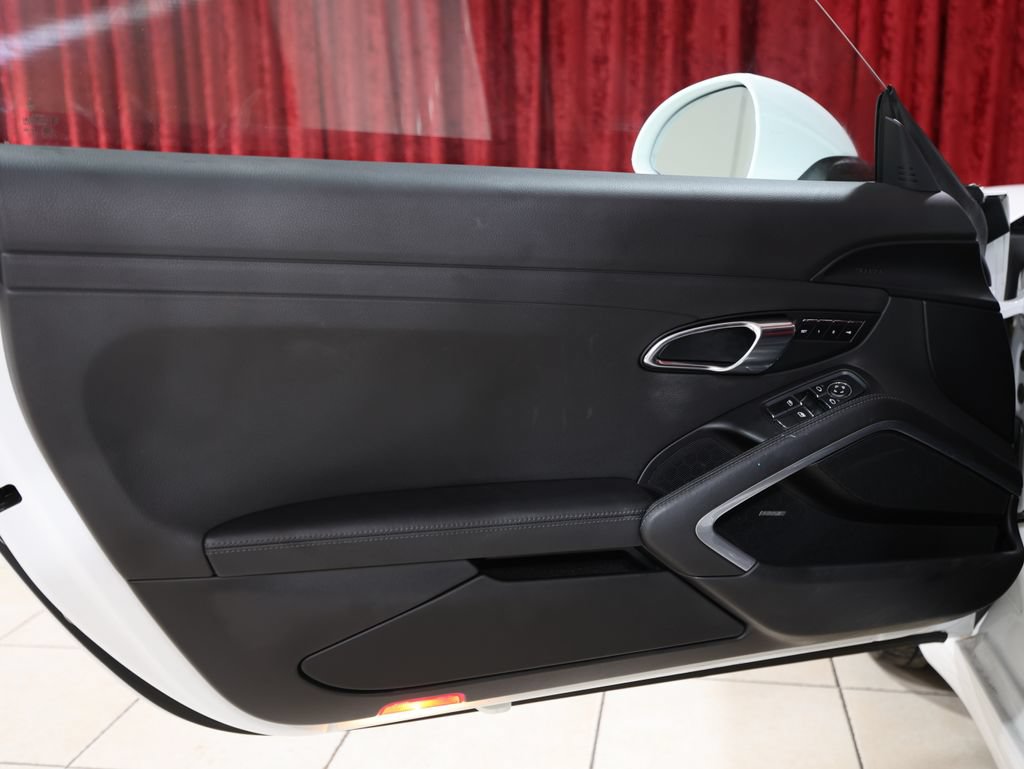 Used 2017 Porsche 911 Carrera RWD image 11