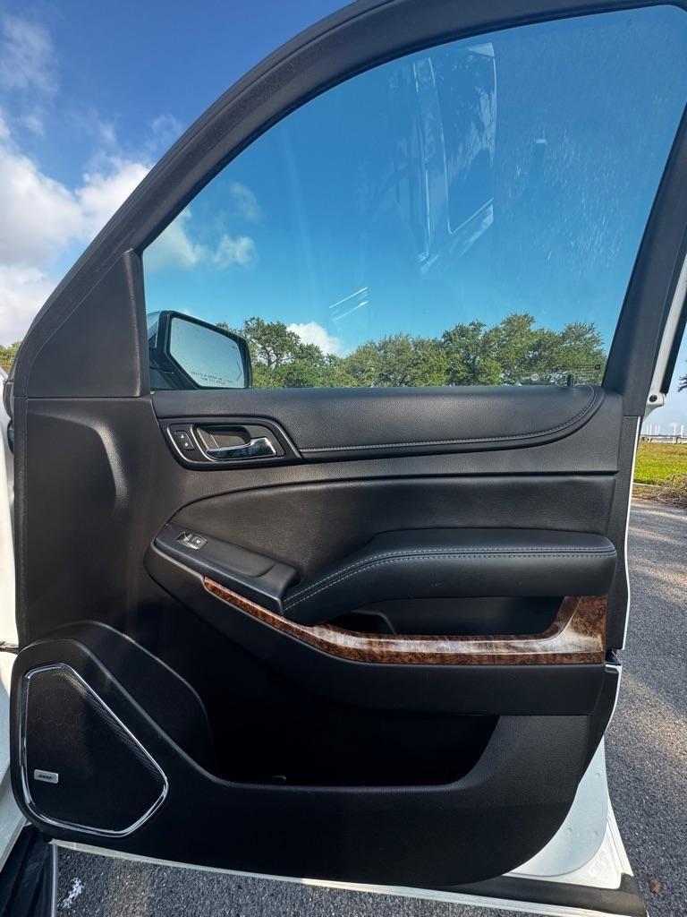 Used 2017 Chevrolet Suburban Premier AWD/4WD image 14