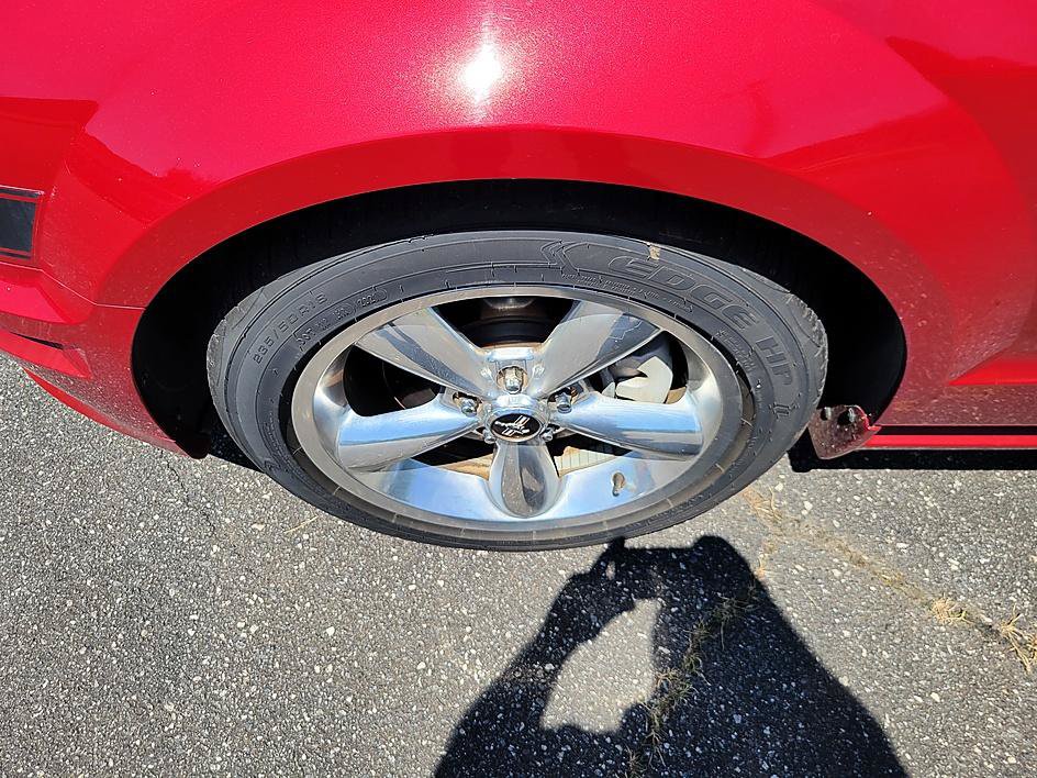 Used 2008 Ford Mustang GT Premium RWD image 9