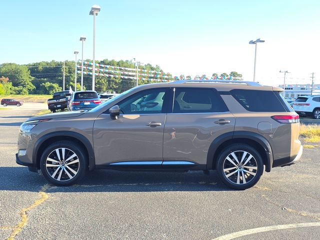 Certified 2025 Nissan Pathfinder Platinum w/ Cargo Package FWD image 6