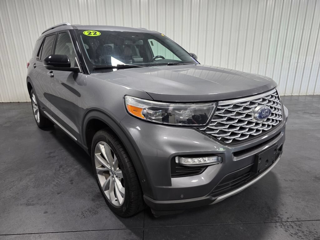 Used 2022 Ford Explorer Platinum w/ Equipment Group 601A AWD/4WD image 2
