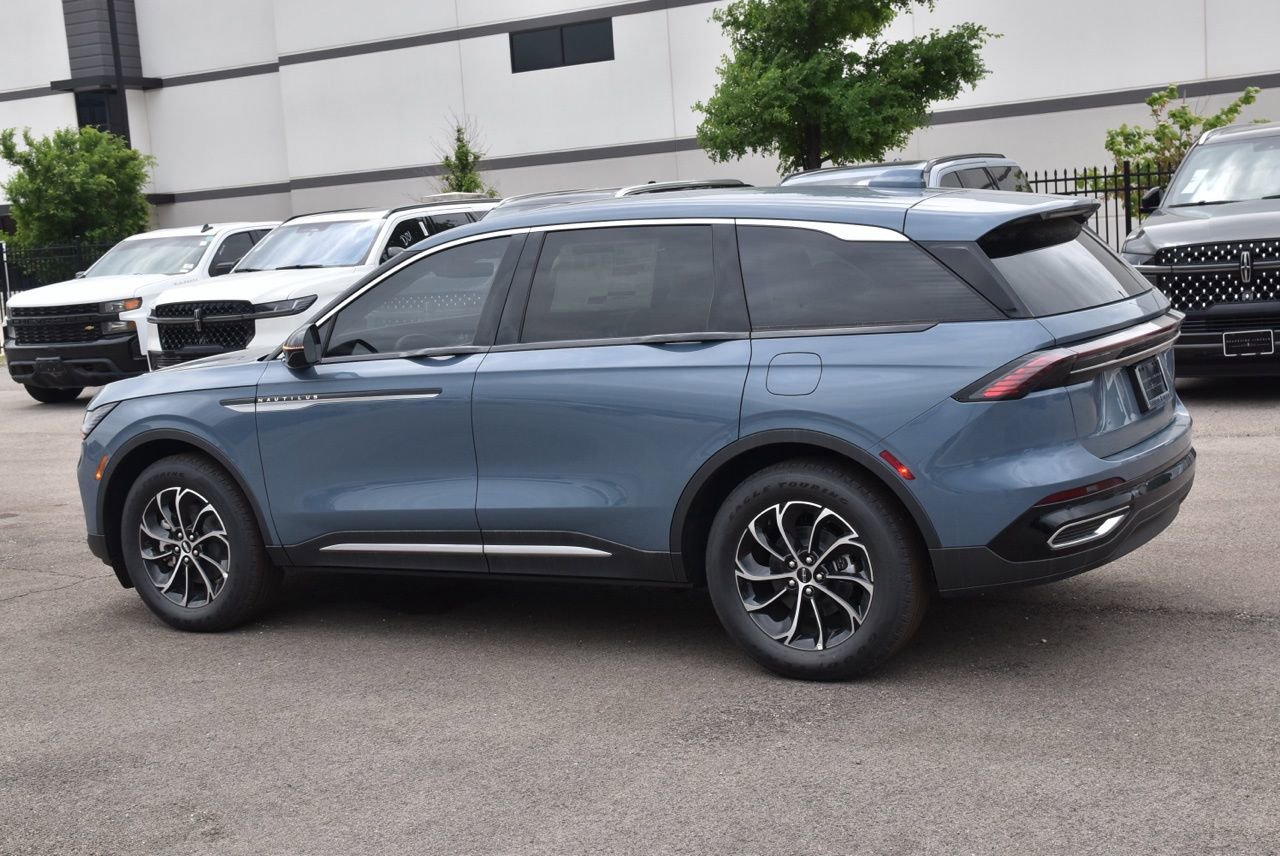 New 2026 Lincoln Nautilus Premier image 39