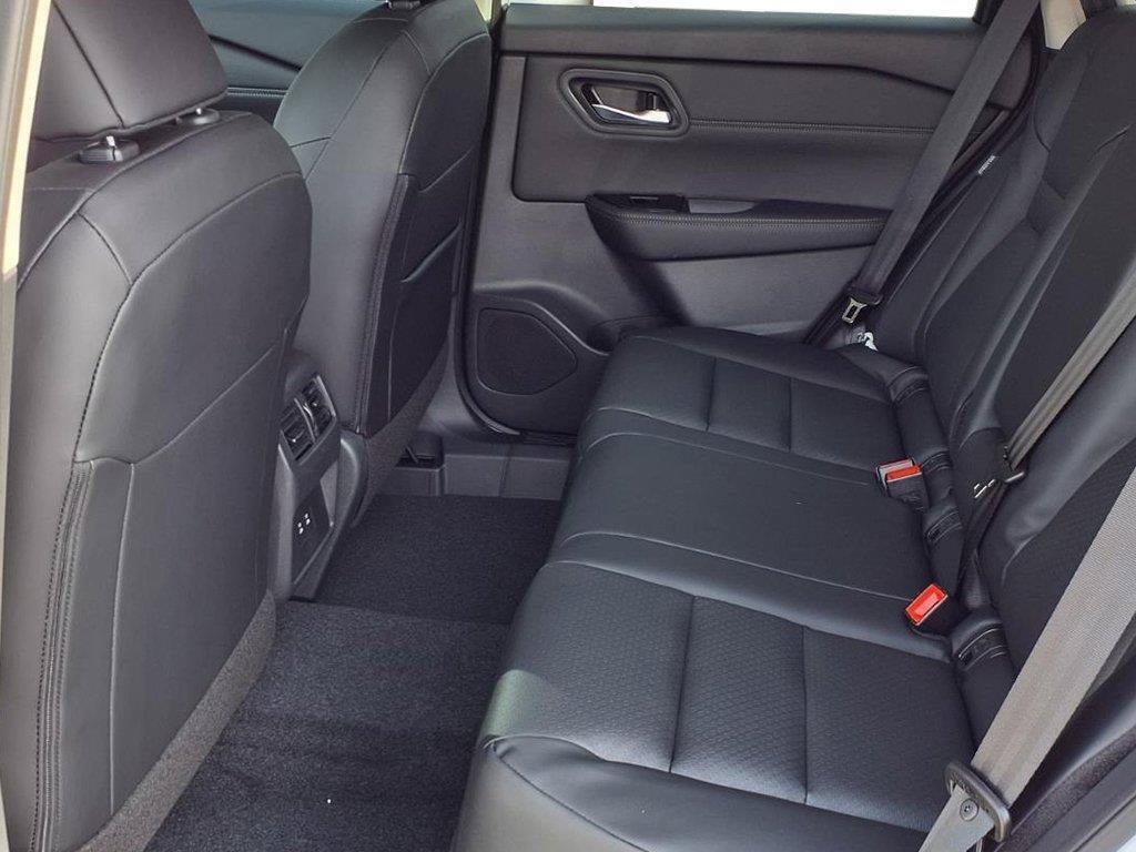 New 2026 Nissan Rogue Dark Armor AWD/4WD image 19