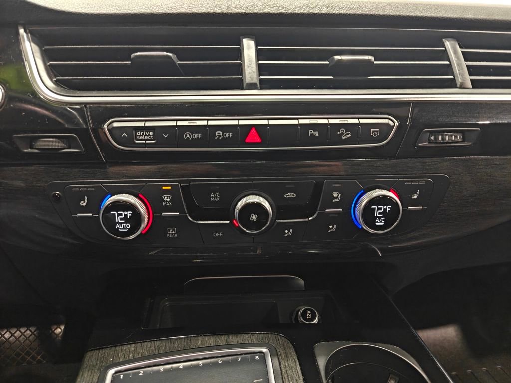 Used 2019 Audi Q7 3.0T Premium Plus w/ Premium Plus Package AWD/4WD image 49