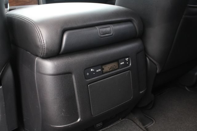 Used 2021 Nissan Armada SL w/ Captain's Chairs Package AWD/4WD image 27