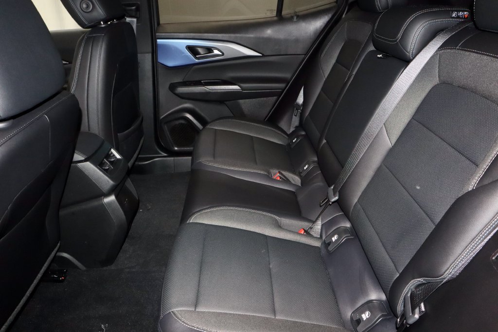 Used 2026 Chevrolet Equinox EV LT FWD image 22