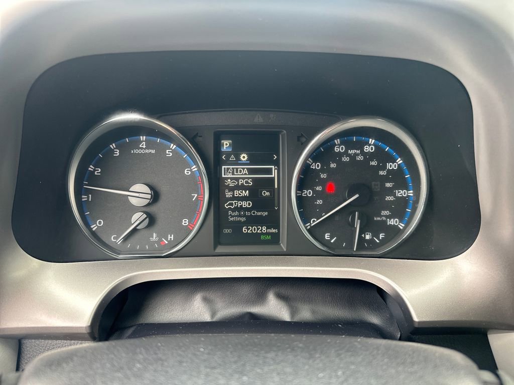 Used 2018 Toyota RAV4 Limited w/ All Weather Liner Package AWD/4WD image 15