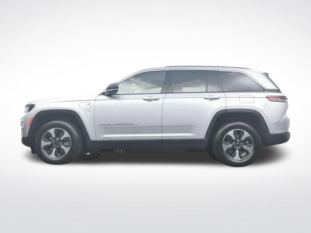 Used 2024 Jeep Grand Cherokee Limited 4xe AWD/4WD image 37