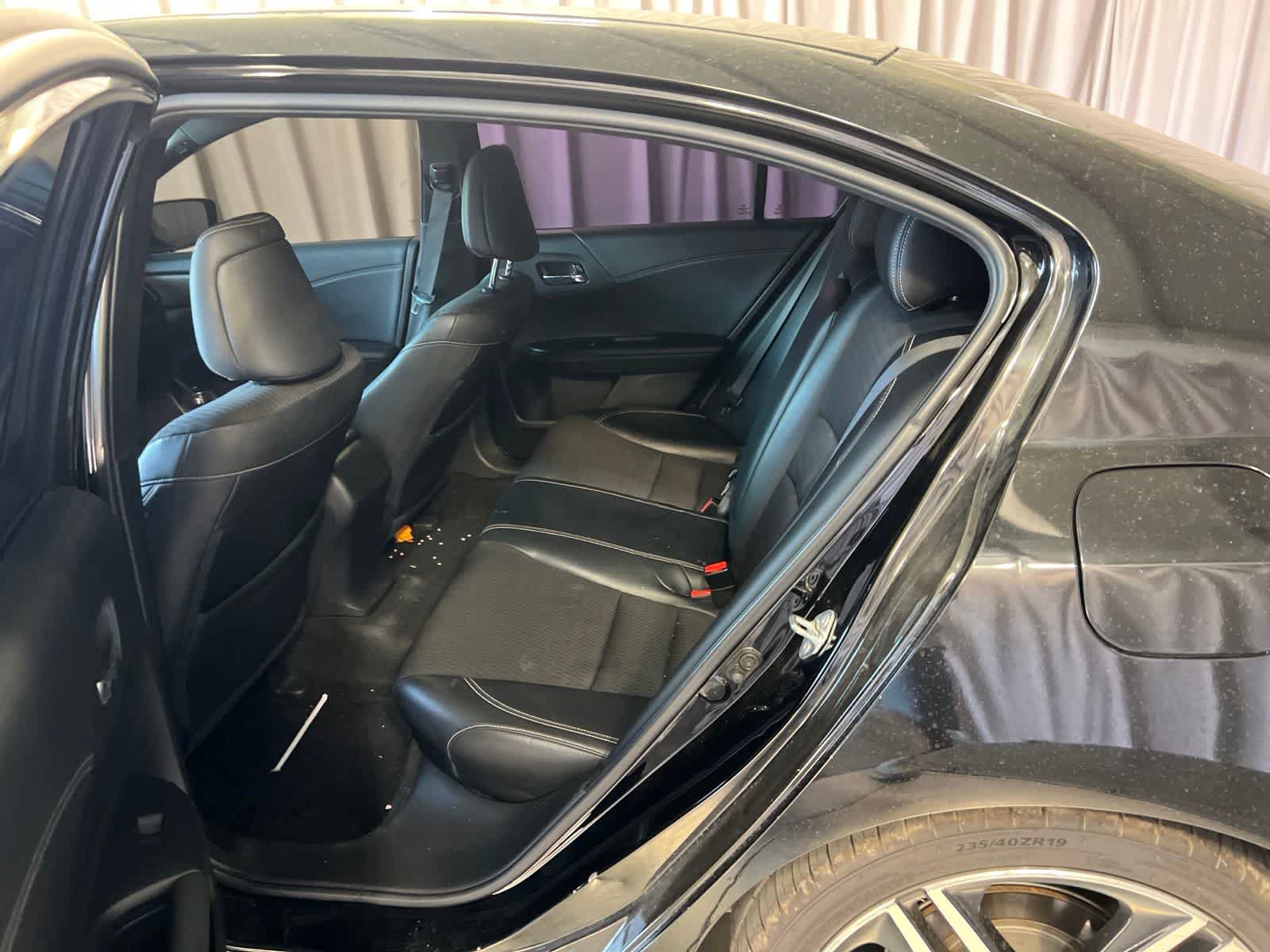 Used 2017 Honda Accord Sport image 15