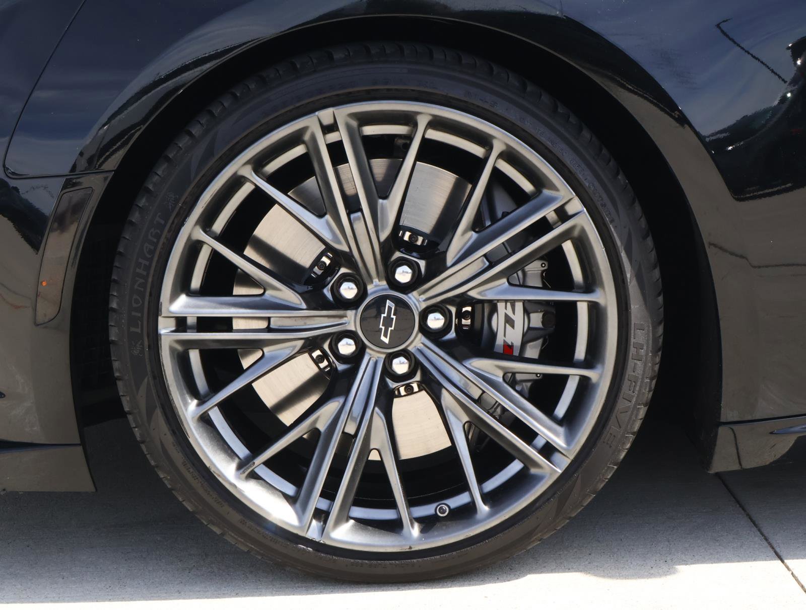 Used 2021 Chevrolet Camaro ZL1 image 8