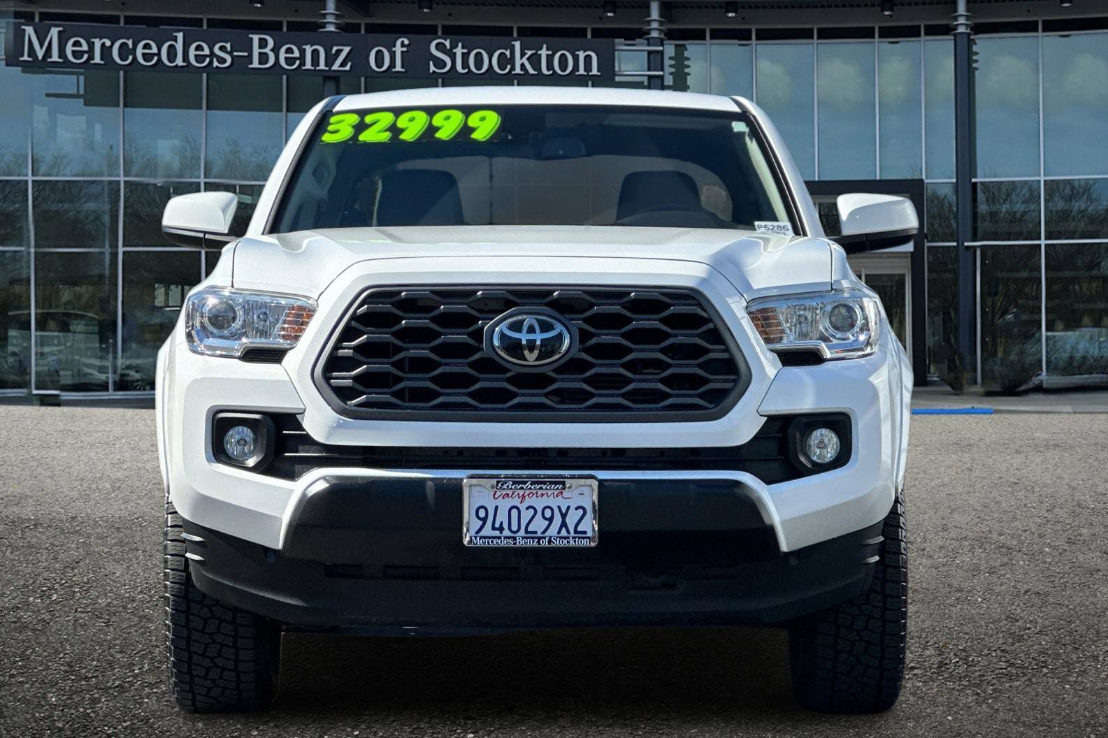 Used 2020 Toyota Tacoma SR5 image 9