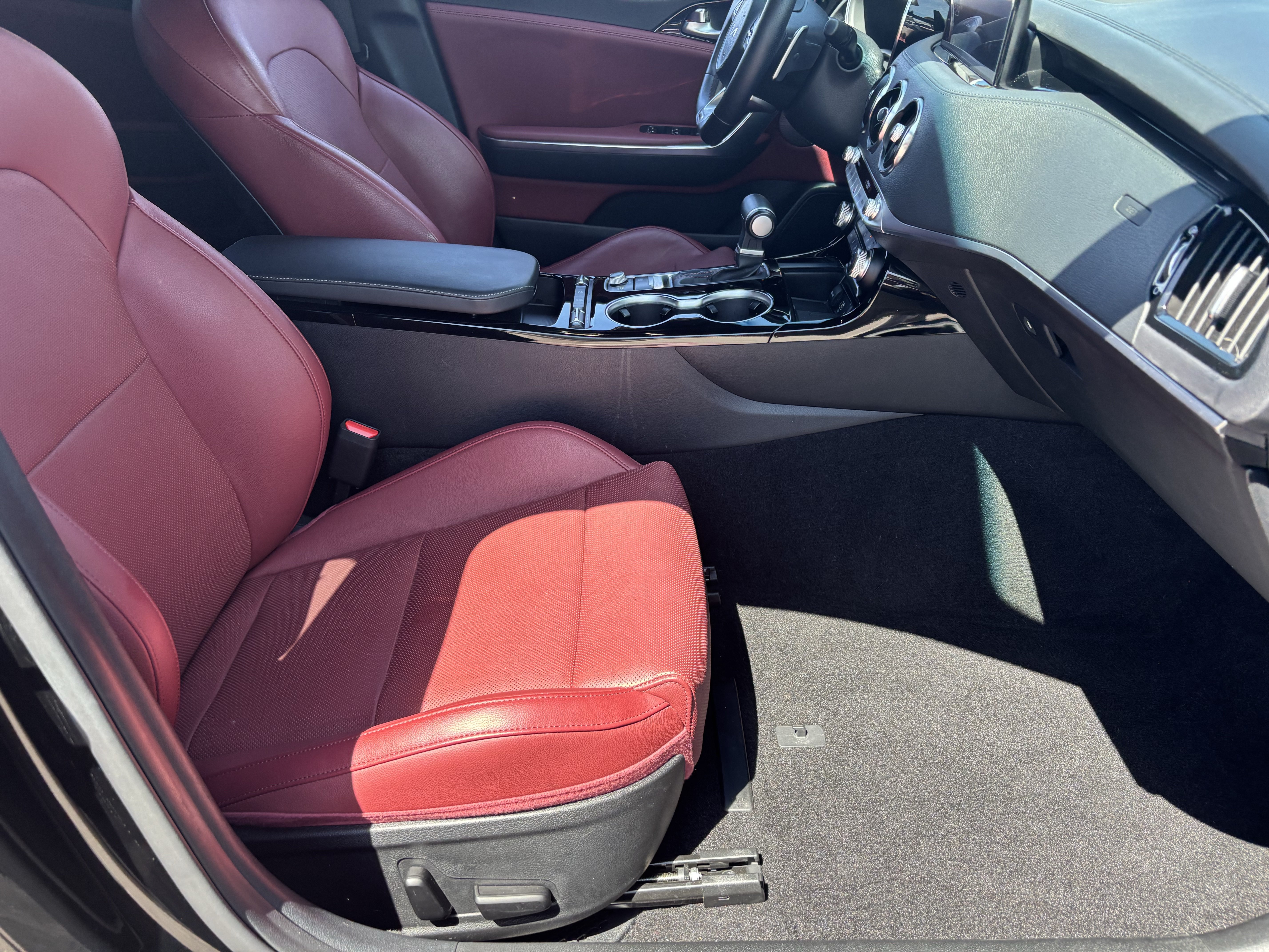 Certified 2023 Kia Stinger GT-Line w/ Sun & Sound Package RWD image 9