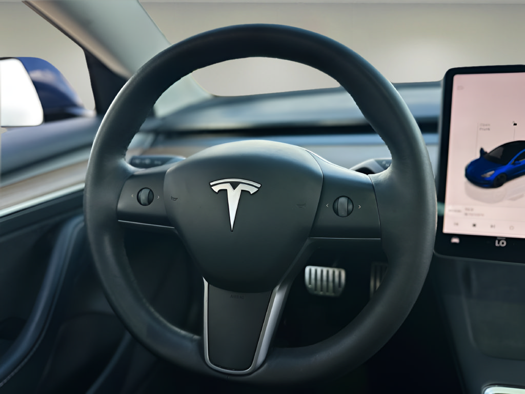 Used 2023 Tesla Model 3 Performance AWD/4WD image 11