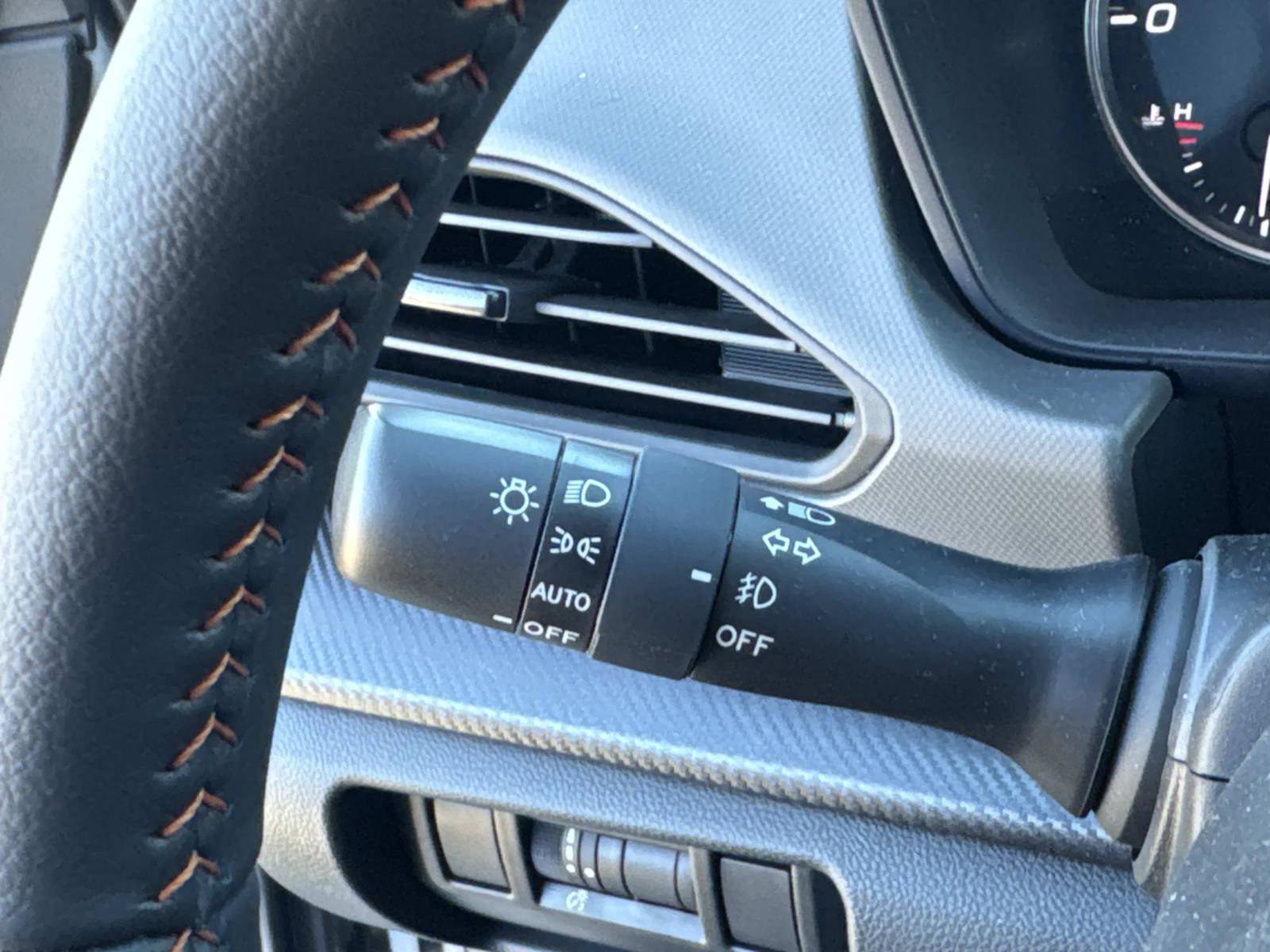 Certified 2025 Subaru Crosstrek 2.5i Limited w/ Crosstrek Mirror Package image 23